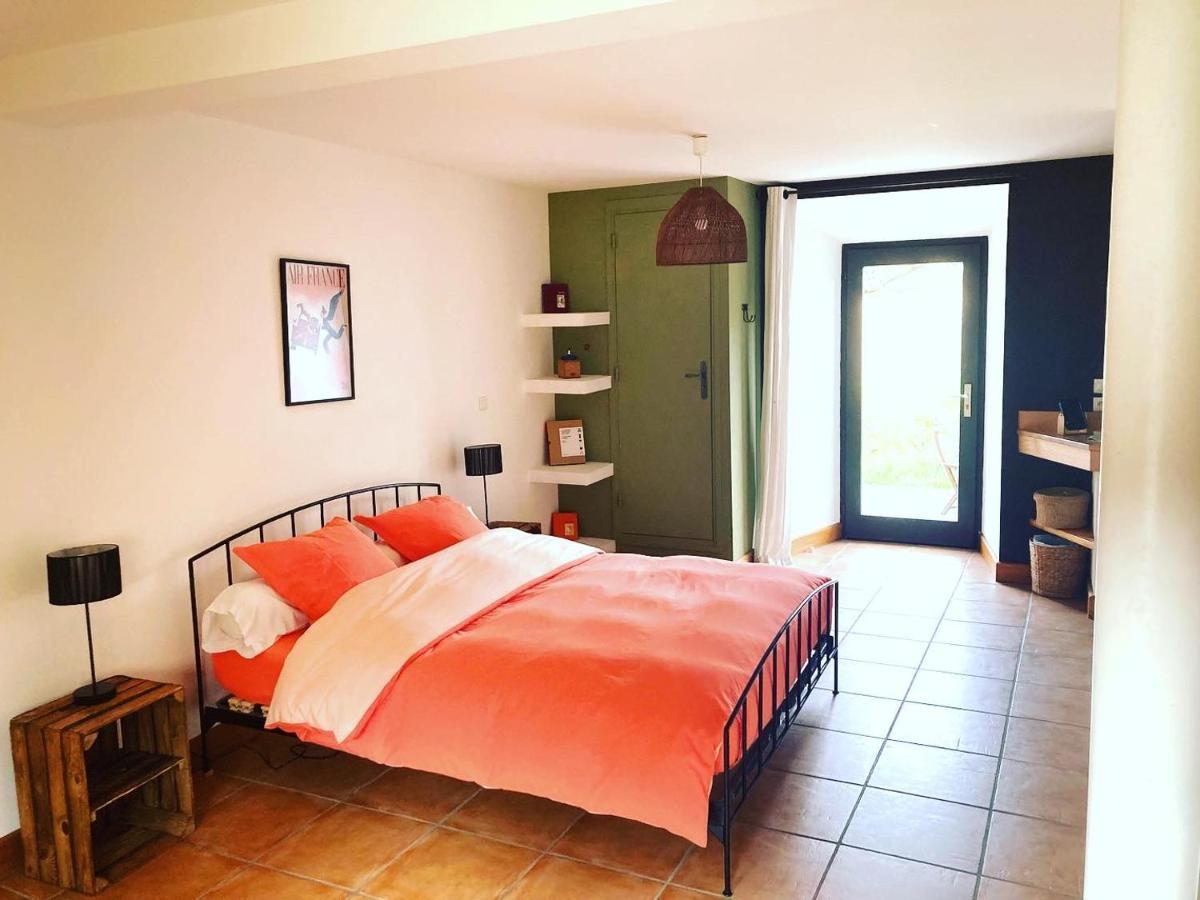 L'Estivante Saint-Austremoine Chambre photo